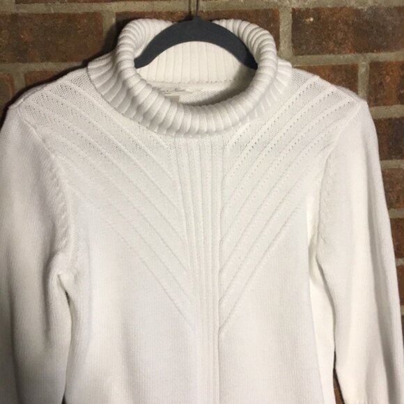 Jillian & Nicole Crisp White Turtleneck Sweater Petite L - Picture 2 of 5